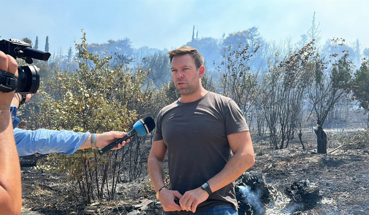 Στις πυρόπληκτες περιοχές της Αχαΐας ο Στ. Κασσελάκης