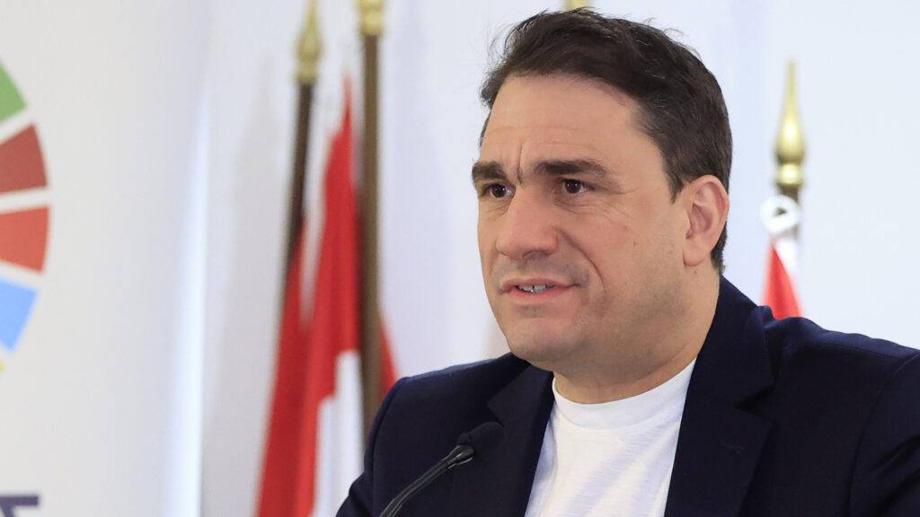 Κώστας Τσουκαλάς