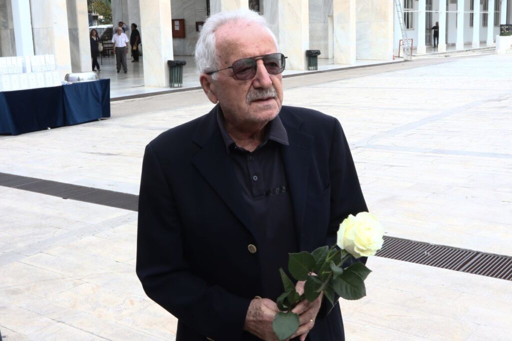 Πένθος για τον Κώστα Γείτονα – Έχασε τη σύζυγό του