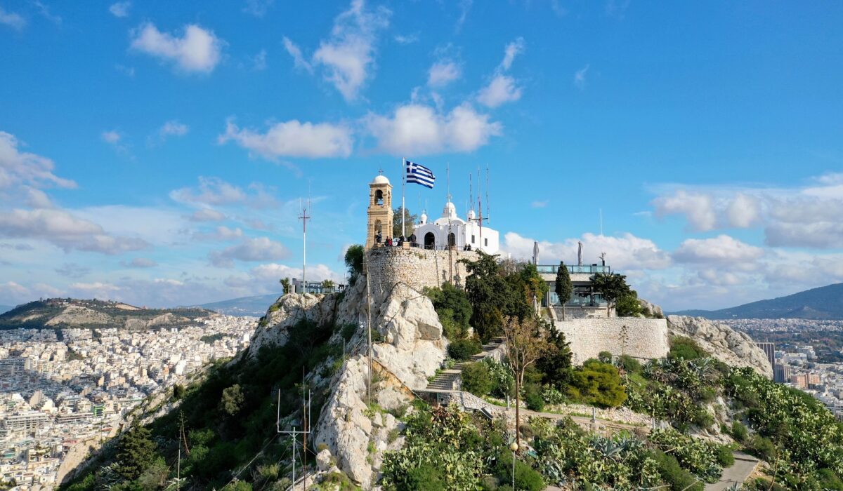 λυκαβηττός τουρίστας