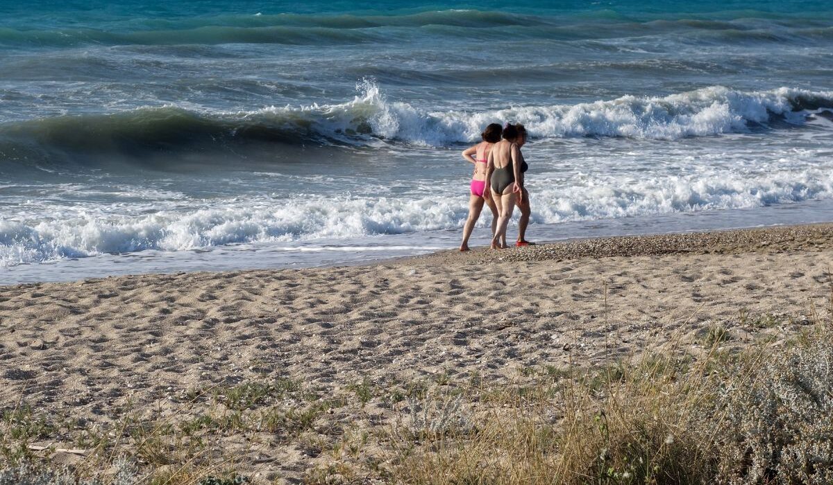 Αλλάζει πάλι ο καιρός – Δύσκολες θάλασσες για μέρες