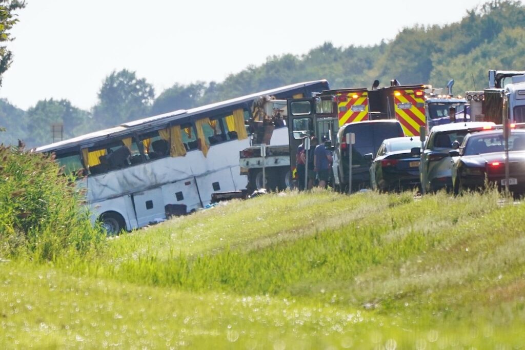Νιαγάρας Τροχαίο Δυστύχημα Τουριστικό Λεωφορείο