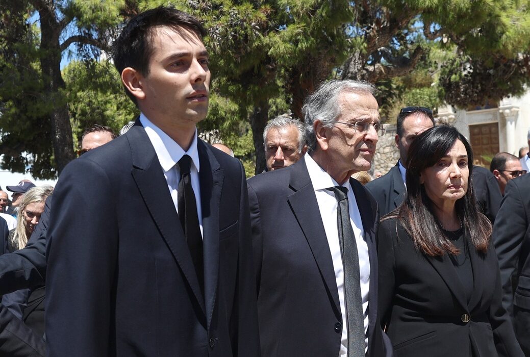 Ο επικήδειος του Αντώνη Σαμαρά για την κόρη του Λένα: «Τι να πει ένας πατέρας που χάνει το παιδί του» (βίντεο)