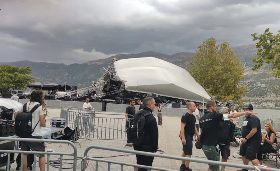 Γιάννενα: Κατέρρευσε η σκηνή της Βίσση και του Ρέμου λίγο πριν την συναυλία (βίντεο)