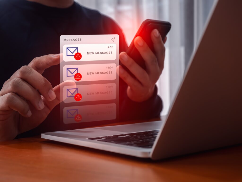 Πιο ύπουλο από ghosting: Το «submarining» που τρομοκρατεί τους singles στο dating