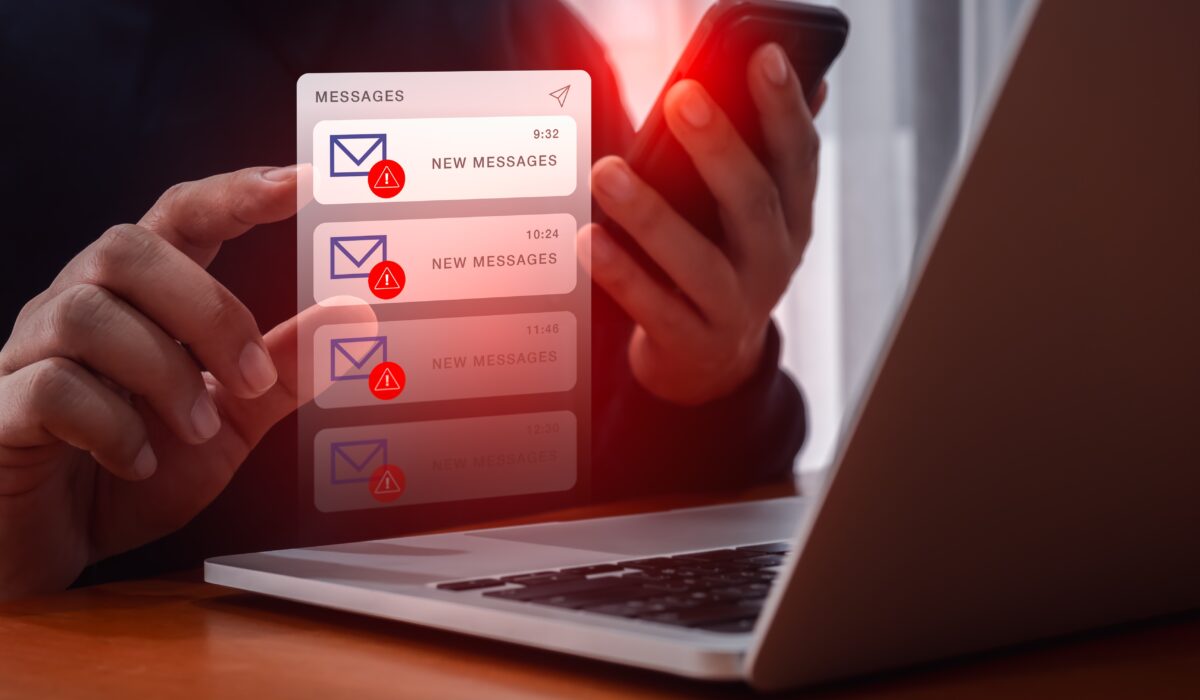 Πιο ύπουλο από ghosting: Το «submarining» που τρομοκρατεί τους singles στο dating
