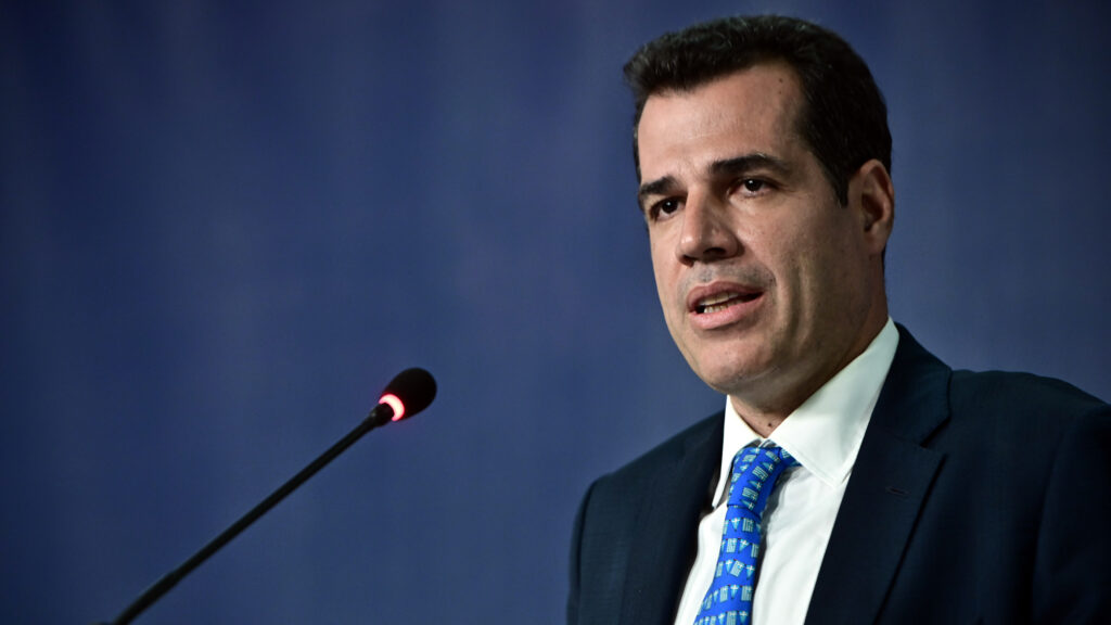 Θάνος Πλεύρης