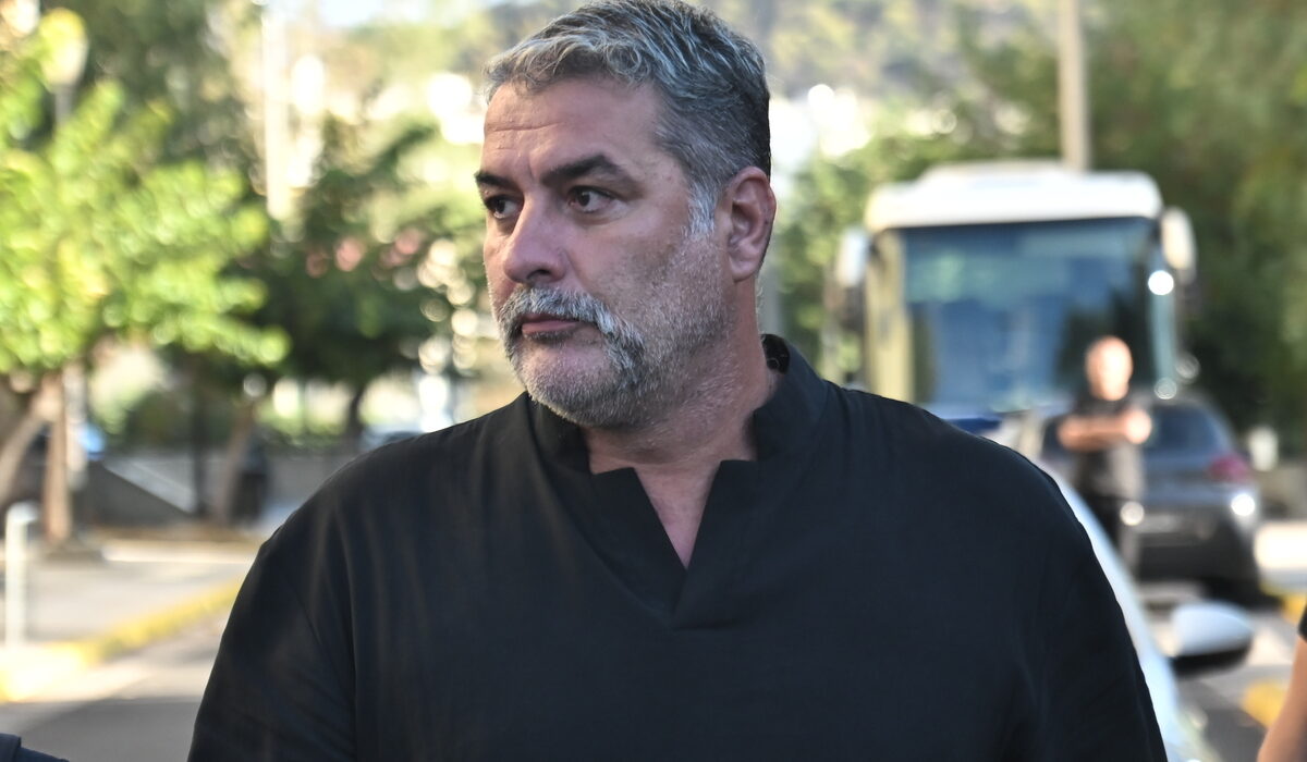 Βασίλης Μπισμπίκης