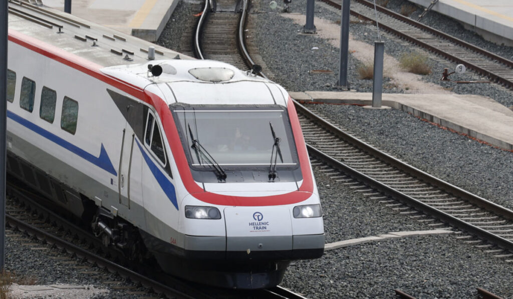 Χωρίς τρένα την Πέμπτη - 24ωρη απεργία των μηχανοδηγών