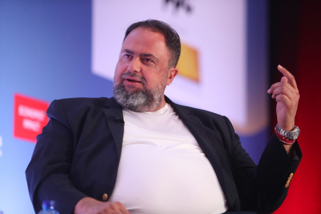 Έντονη κριτική του εφοπλιστή Β. Μαρινάκη στην κυβέρνηση: Τι είπε για διαφθορά, ακρίβεια και δημοσκοπήσεις