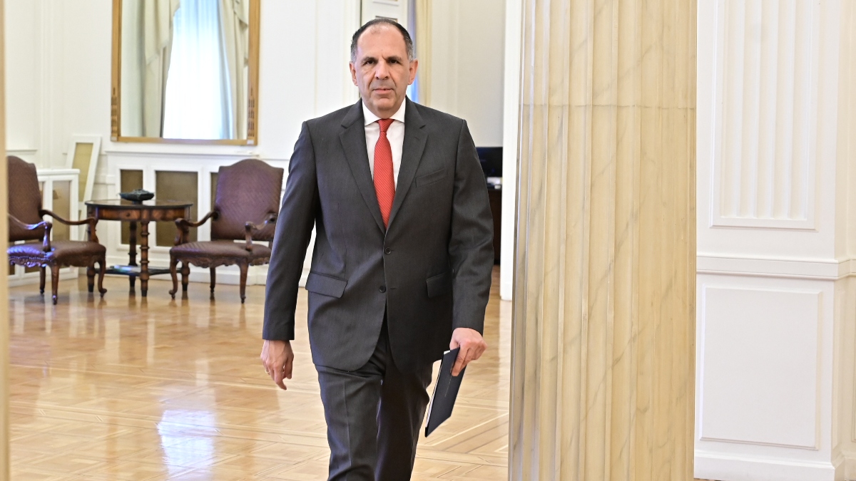 Μια απάντηση Γεραπετρίτη, θα έλυνε όλα τα προβλήματα