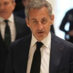 Reuters: Ο Σαρκοζί θα οδηγηθεί στη φυλακή μετά τη νέα καταδίκη για μίζες από τη Λιβύη του Καντάφι
