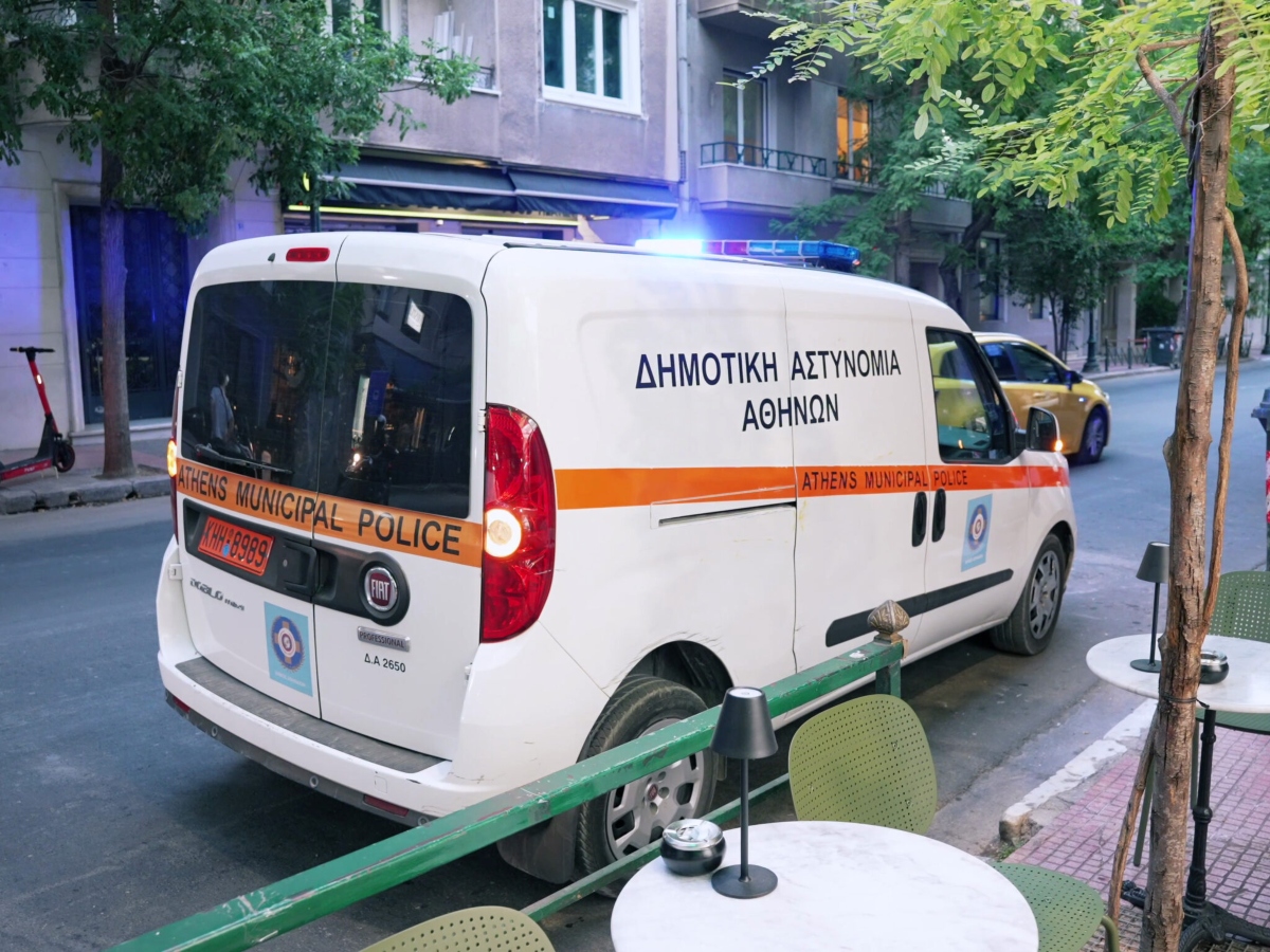 «Σκούπα» στην Αθήνα για τα τραπεζοκαθίσματα - Νέο κύμα σφραγίσεων