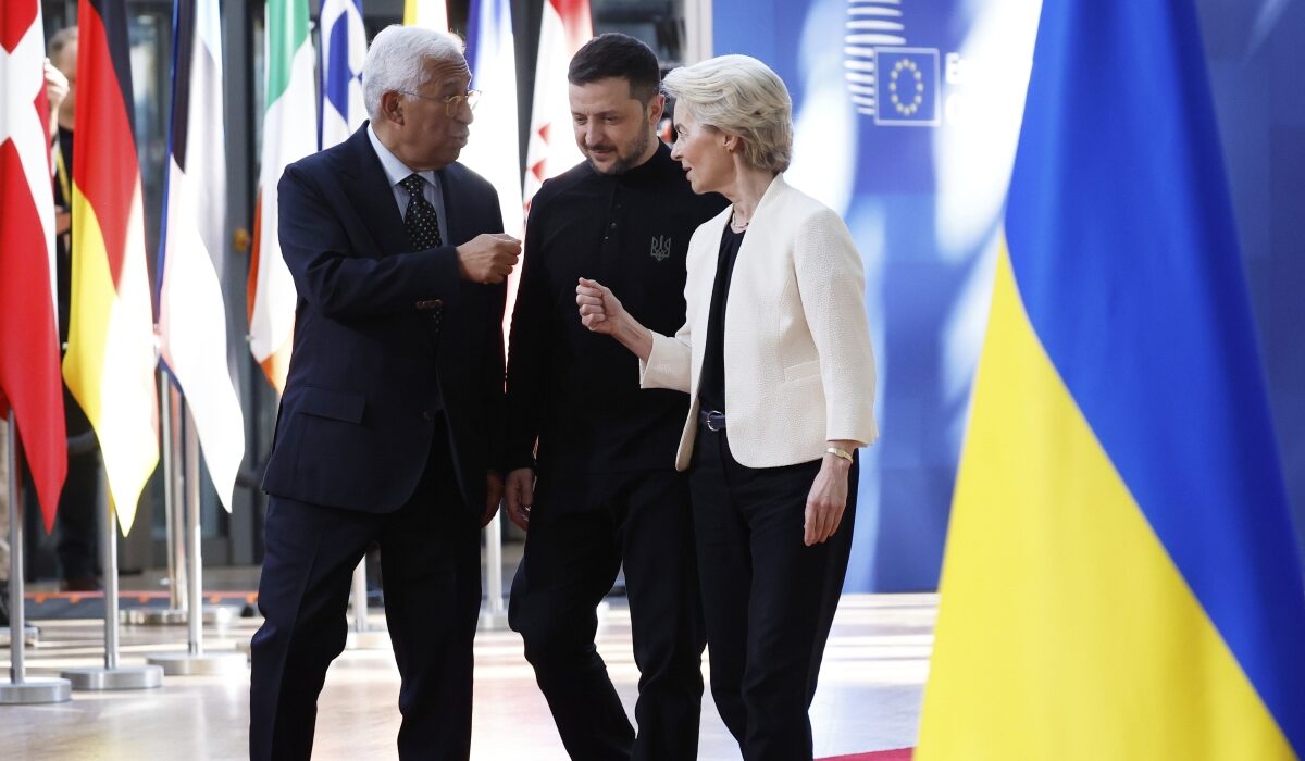 «Bypass» στην ΕΕ για την ένταξη της Ουκρανίας – Το σχέδιο Κόστα και Κομισιόν για να «κόψουν» τους αρνητές