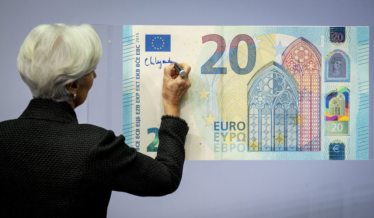 Καταργούνται τα 500ρικα του ευρώ – Τι αλλάζει σε όλα τα χαρτονομίσματα και πότε