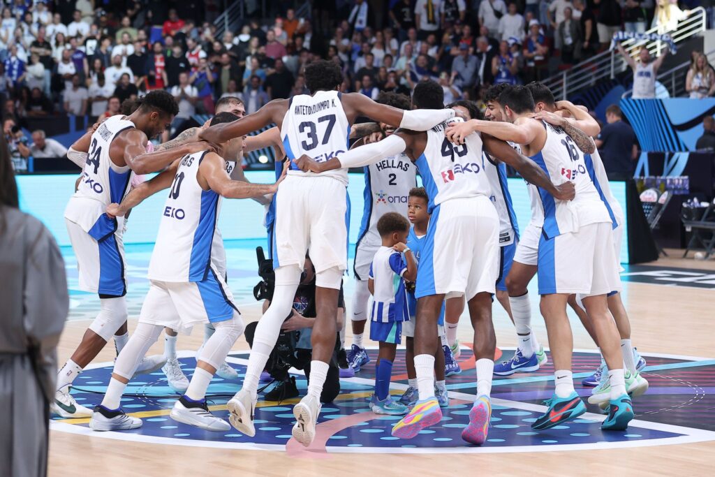 Επιστρέφει Αθήνα η Εθνική Ελλάδος: Το μεσημέρι η άφιξη στο Ελ. Βενιζέλος