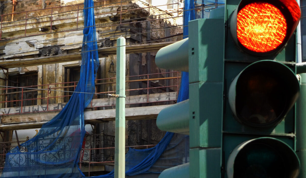 Πότε μπορείτε να περάσετε κόκκινο φανάρι χωρίς πρόστιμο