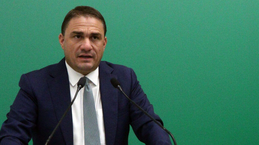 Κώστας Τσουκαλάς