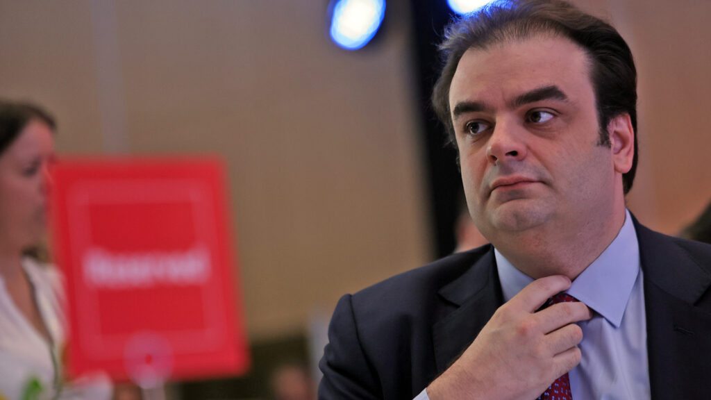 Κυριάκος Πιερρακάκης Economist