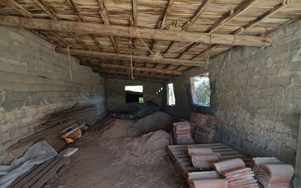 Ο λάκκος στον οποίο θάφτηκε η μητέρα της 62χρονης