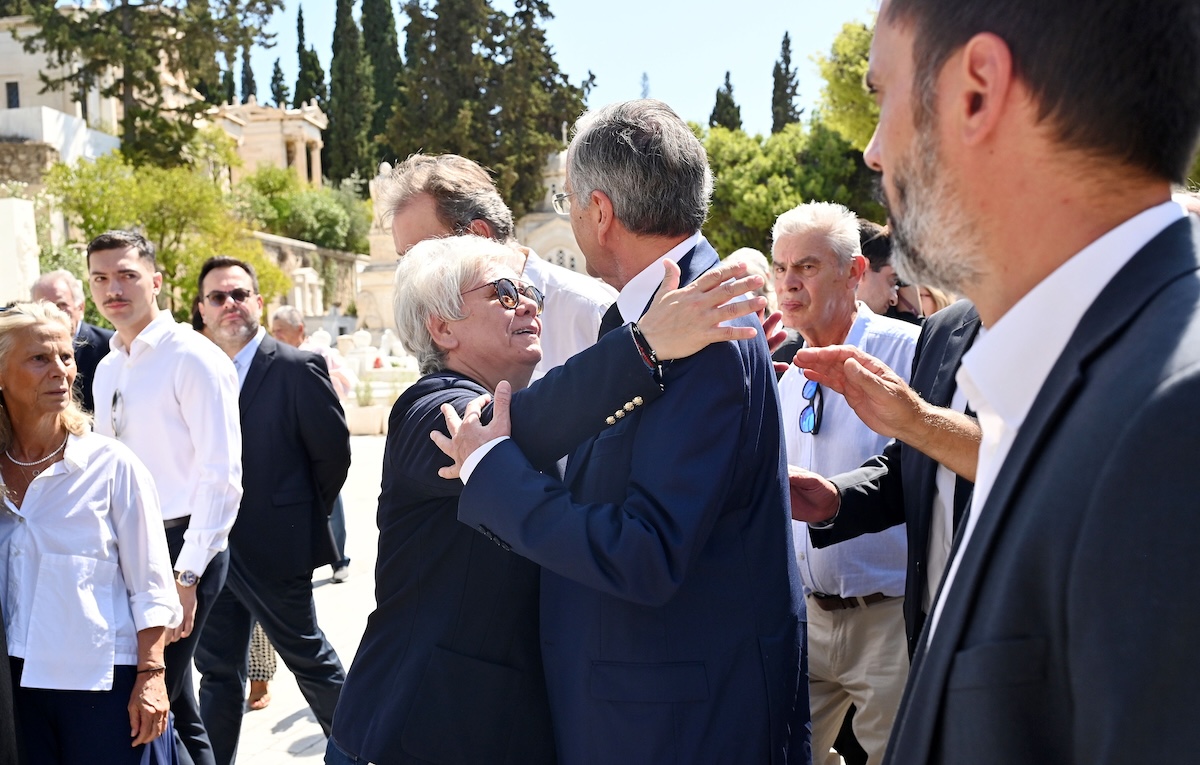 Λένα Σαμαρά Μνημόσυνο
