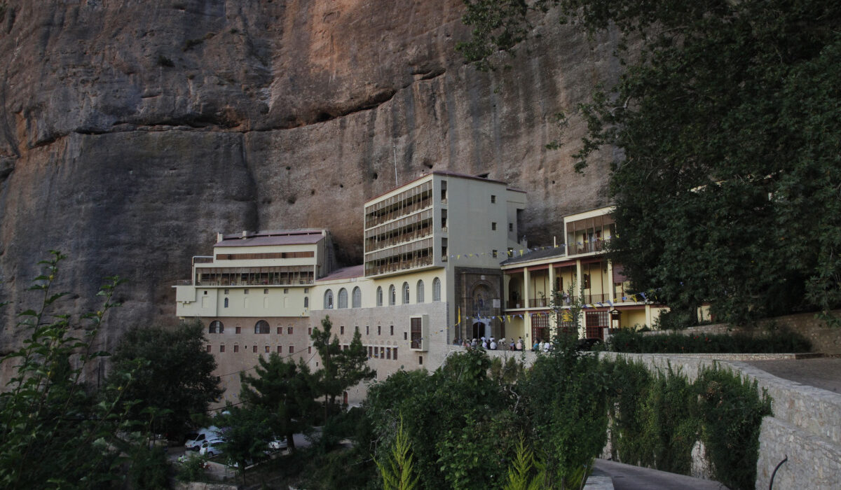 Μέγα Σπήλαιο Καλάβρυτα