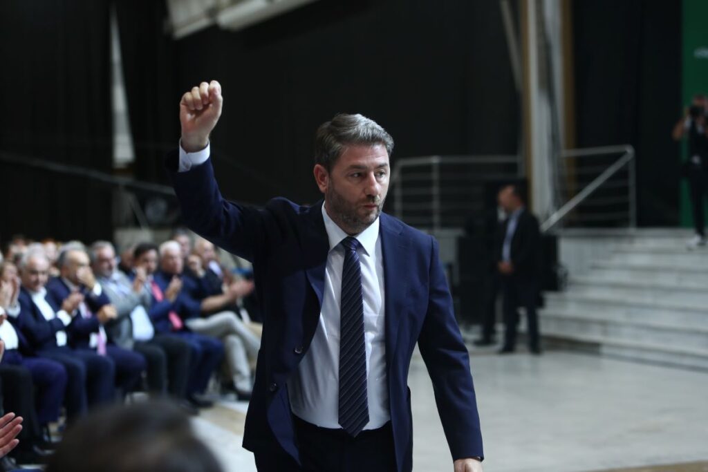 ΝΙΚΟΣ ΑΝΔΟΥΛΑΚΗΣ