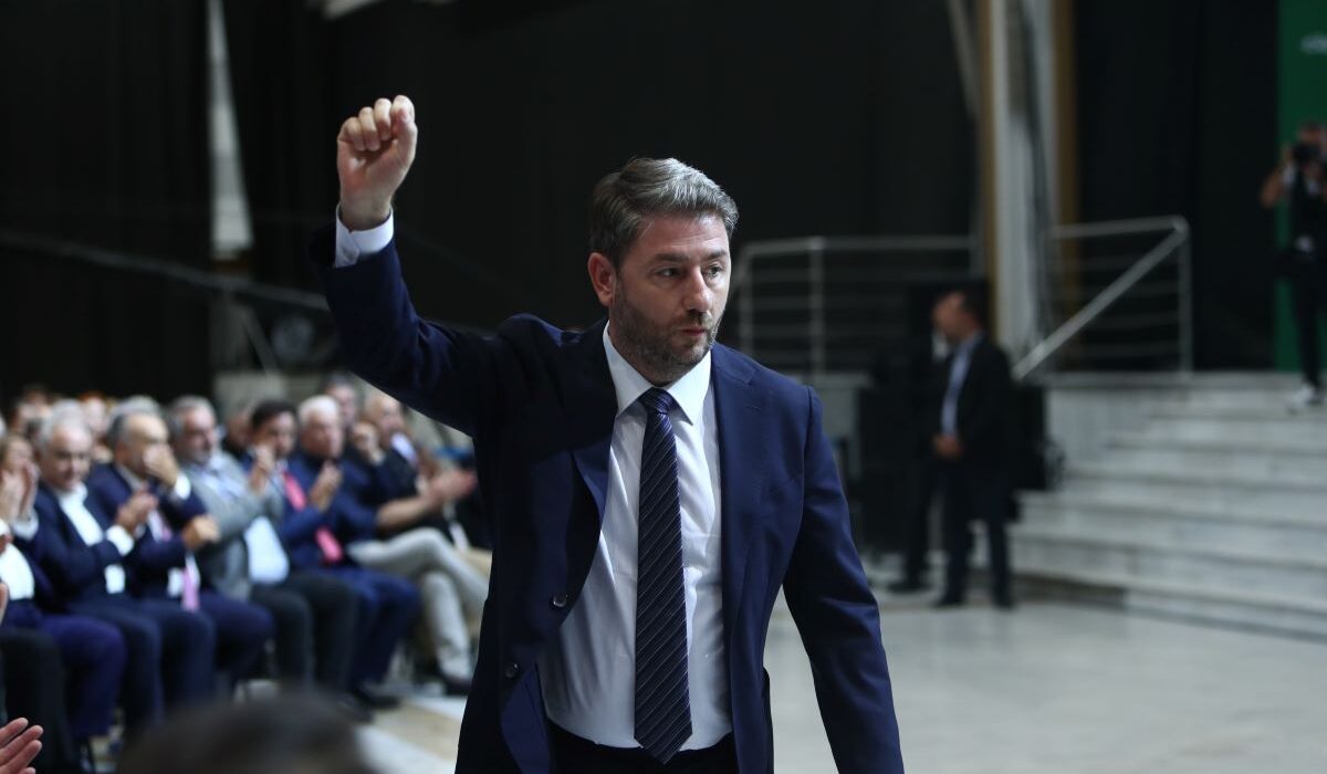 ΝΙΚΟΣ ΑΝΔΟΥΛΑΚΗΣ