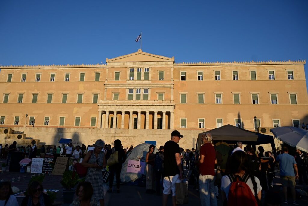 Πάνος Ρούτσι, συνγκέντρωση Σύνταγμα