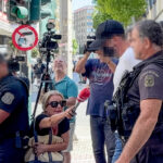 Μεταγωγή στο δικαστήρια Πάτρας του 46χρονου οδηγού μηχανής για την παράσυρση της 86χρονης και της 8χρονης εγγονής της