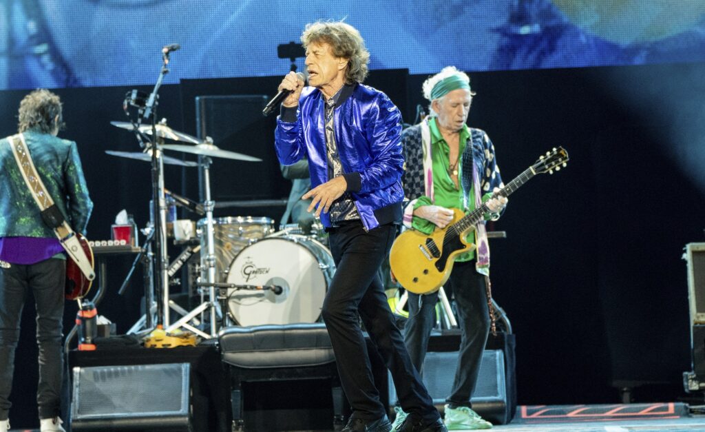 Rolling Stones: Επανακυκλοφορούν το ιστορικό Black and Blue σε remastered έκδοση