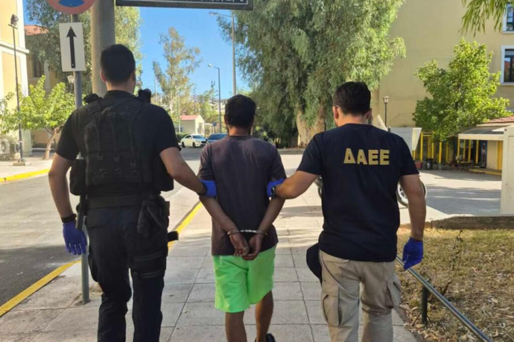 Αιγάλεω: Είμαι βαθμοφόρος του ISIS, είπε ο 32χρονος «δράκος» στους αστυνομικούς