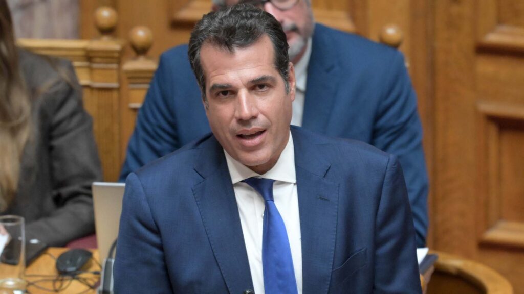 Θάνος Πλεύρης