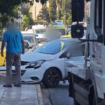 Τροχαίο στη Βασιλίσσης Σοφίας: Αυτοκίνητο έπεσε σε κολόνα - Στο «κόκκινο» η κίνηση