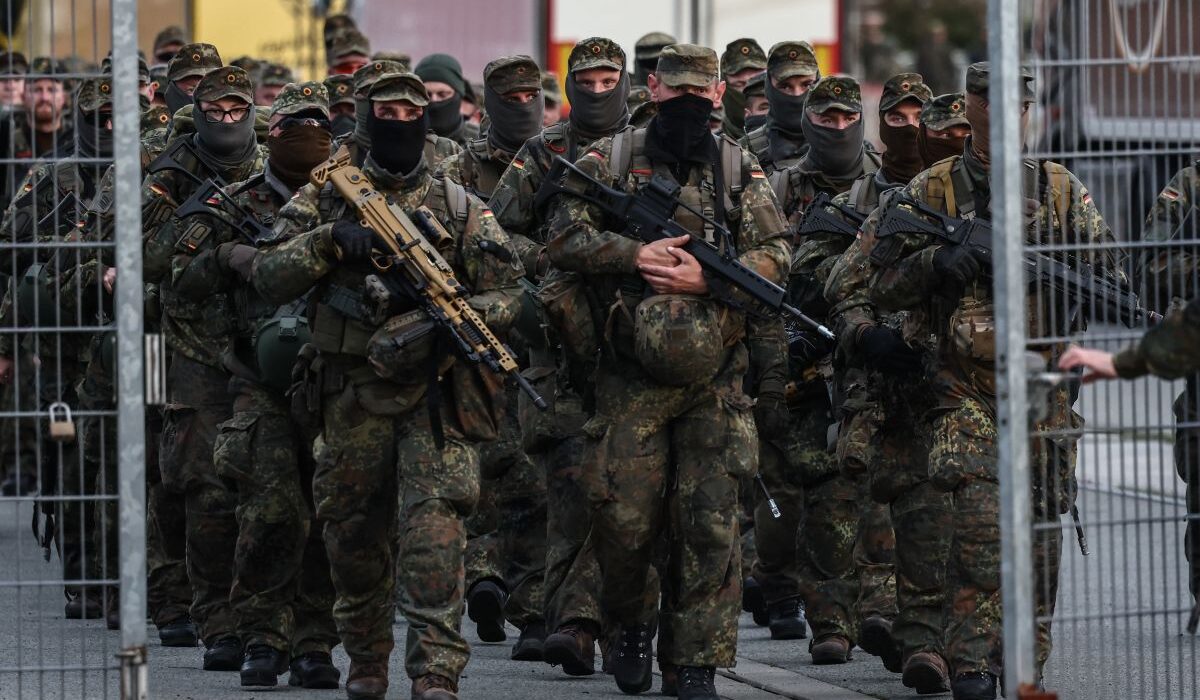 Γερμανία: Στα «μαχαίρια» ο κυβερνητικός συνασπισμός για τη στρατιωτική θητεία
