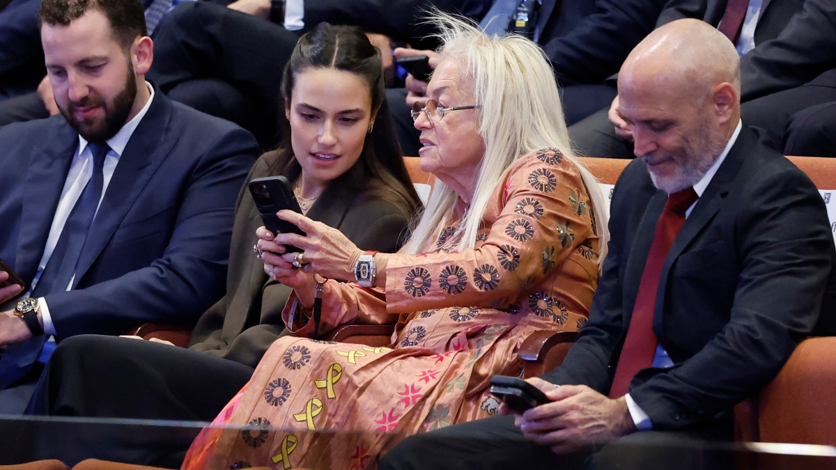 Μίριαμ Άντελσον: Η μεγιστάνας που βρέθηκε στην Κνεσέτ, πίσω από την Ιβάνκα Τραμπ - Ο παρασκηνιακός ρόλος της
