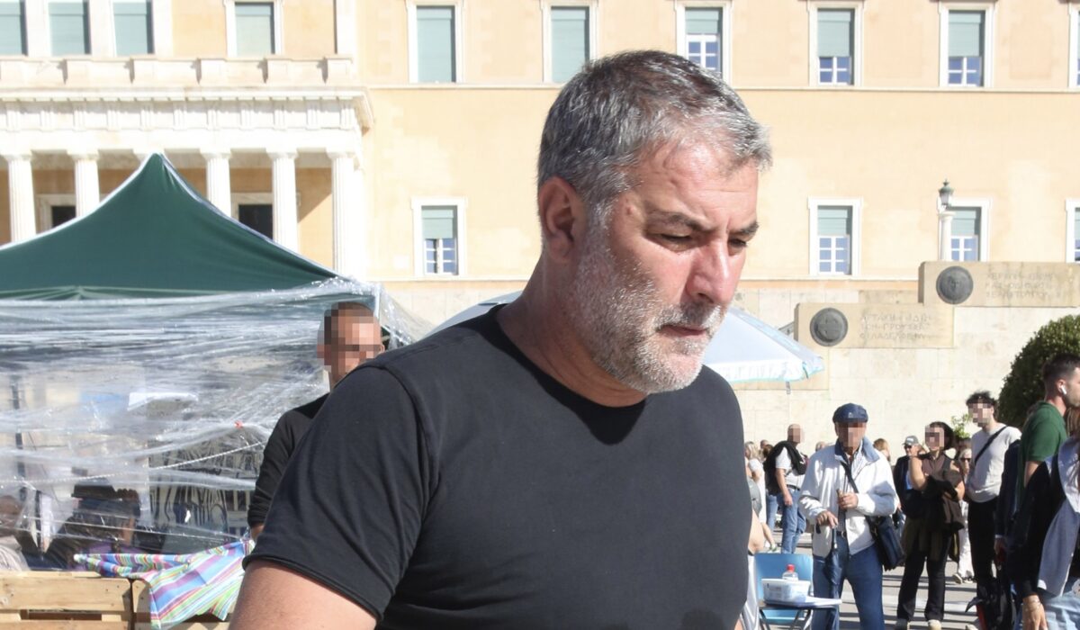 Βασίλης Μπισμπίκης
