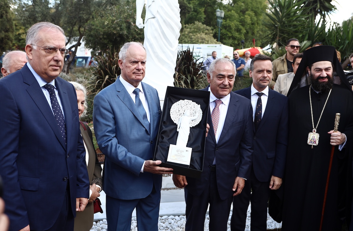 Άγαλμα Πεδίον Του Άρεως Μικρομεσαίοι Επαγγελματίες