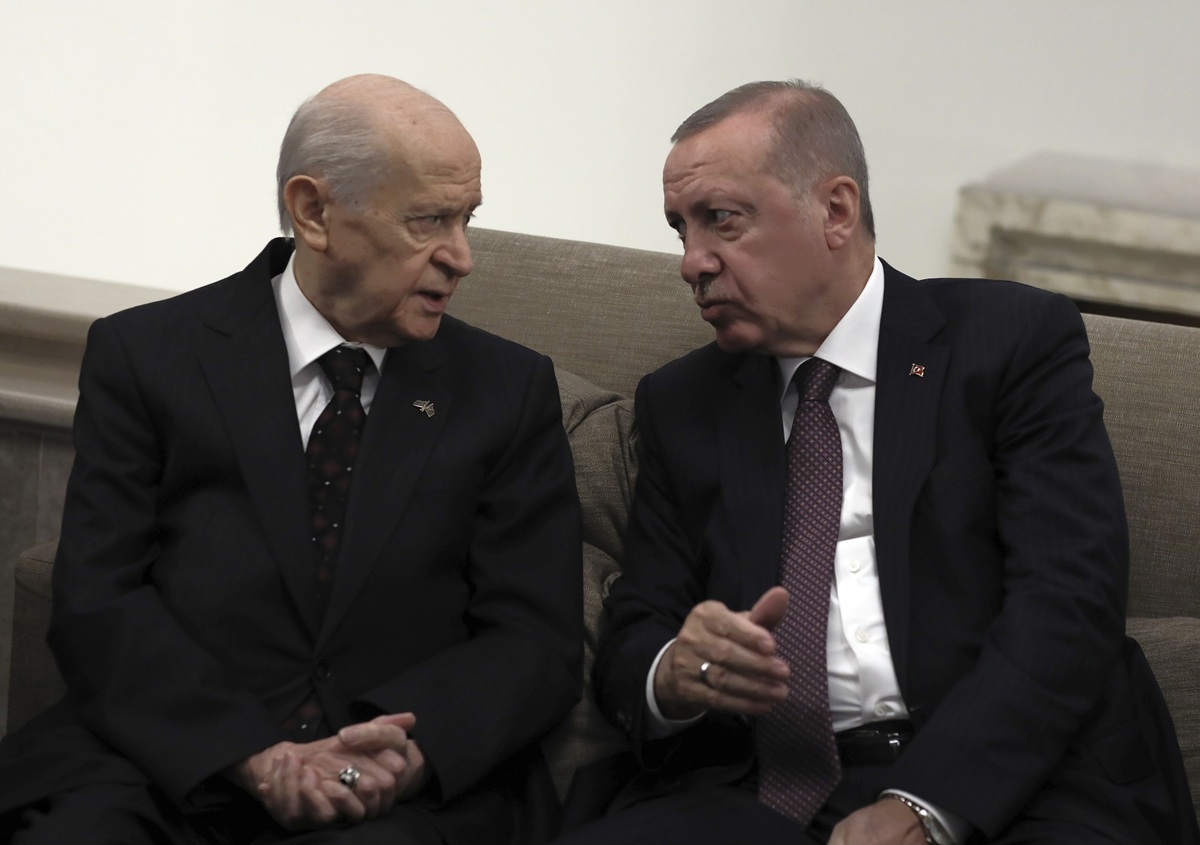 Ο Ντεβλέτ Μπαχτσελί με τον Ρετζέπ Ταγίπ Ερντογάν