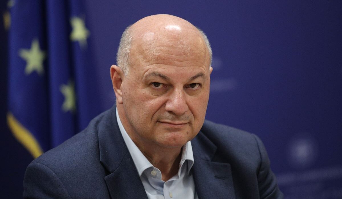 Κώστας Τσιάρας