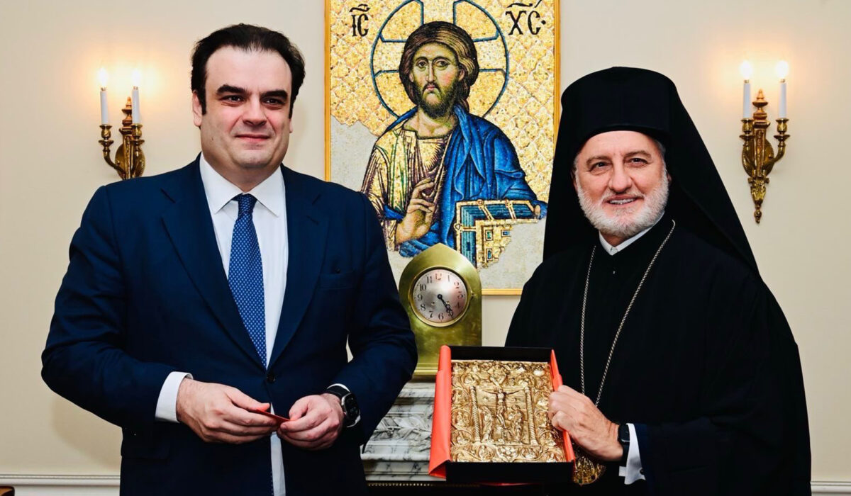 Κυριάκος Πιερρακάκης Ελπιδόφορος