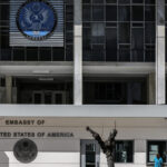 «Παγώνουν» τα social media της αμερικανικής πρεσβείας στην Αθήνα λόγω του shutdown στις ΗΠΑ