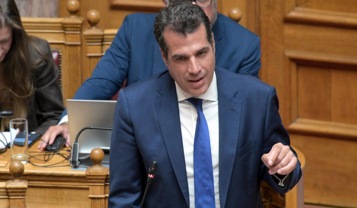 Θάνος Πλεύρης