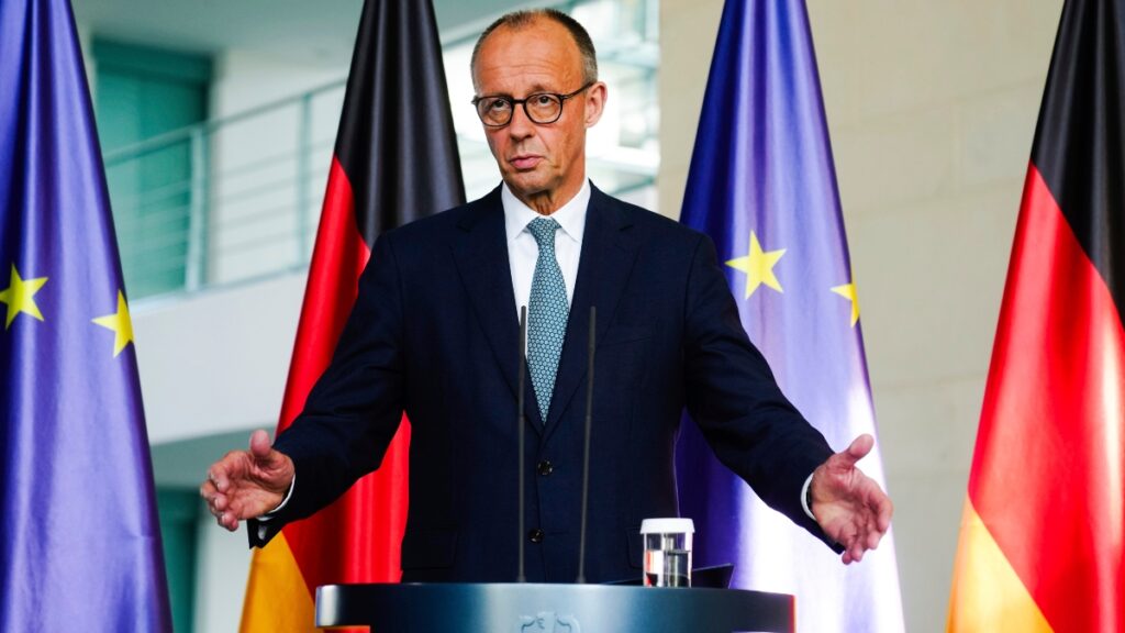 Φρίντριχ Μερτς