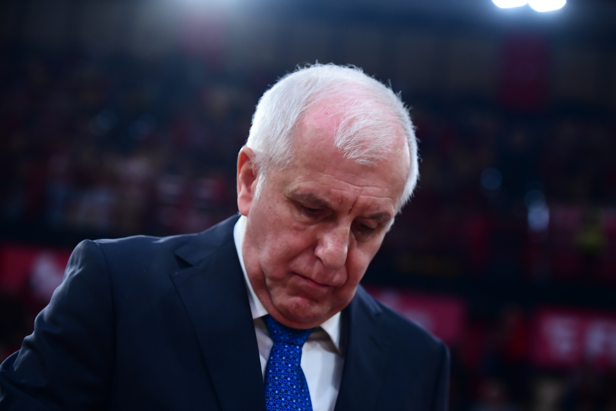 Το παρασκήνιο της παραίτησης ενός θρύλου: Ο Ομπράντοβιτς δεν πήγε στο Βελιγράδι, έμεινε στην Αθήνα μετά το ματς με τον Παναθηναϊκό