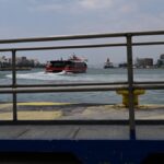 Πειραιάς: Αυτοκίνητο έπεσε στο λιμάνι – Ο οδηγός βγήκε κολυμπώντας