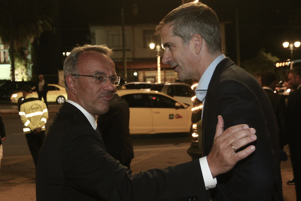 Ποιοι έδωσαν το παρών στην εκδήλωση στη μνήμη του (Δείτε εικόνες) 7 Ποιοι έδωσαν το παρών στην εκδήλωση στη μνήμη του (Δείτε εικόνες)