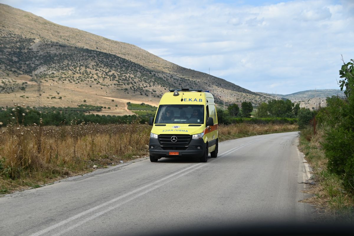 Χανιά: Μετωπική σύγκρουση δύο ΙΧ με 8 τραυματίες – 4 στο νοσοκομείο