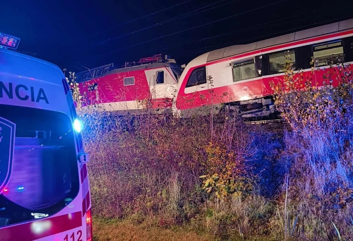 Σλοβακία Τρένα Σιδηροδρομικό Δυστύχημα