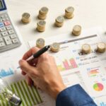 Έρχονται διψήφιες αυξήσεις στα τιμολόγια ρεύματος τον Νοέμβριο - Τι θα πληρώσουν οι καταναλωτές